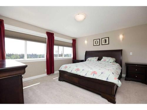 328 Killdeer Way, Fort Mcmurray, AB - Indoor Photo Showing Bedroom