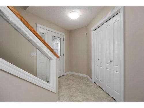 251 Laffont Way, Fort Mcmurray, AB - Indoor Photo Showing Other Room