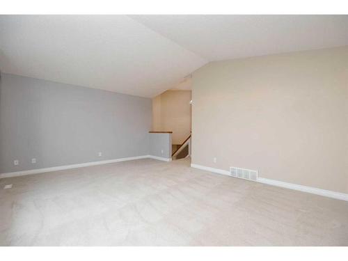 251 Laffont Way, Fort Mcmurray, AB - Indoor Photo Showing Other Room