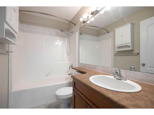 251 Laffont Way, Fort Mcmurray, AB - Indoor Photo Showing Bathroom