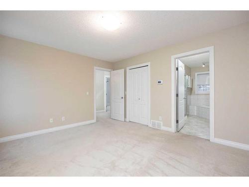 251 Laffont Way, Fort Mcmurray, AB - Indoor Photo Showing Other Room