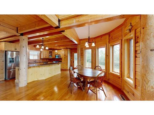 68333 Range Road 142, Rural Lac La Biche County, AB - Indoor Photo Showing Dining Room