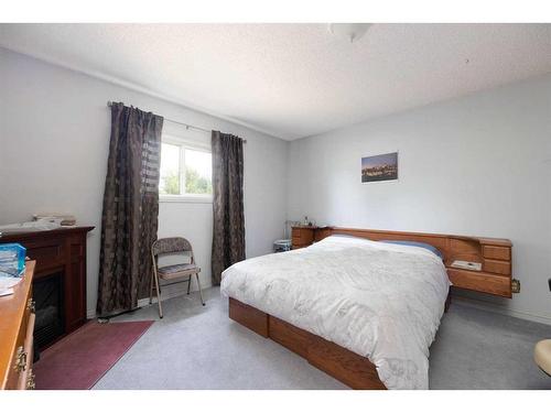 20 Centennial Drive, Fort Mcmurray, AB - Indoor Photo Showing Bedroom