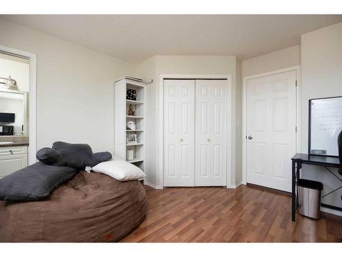 17-240 Laffont Way, Fort Mcmurray, AB - Indoor Photo Showing Bedroom