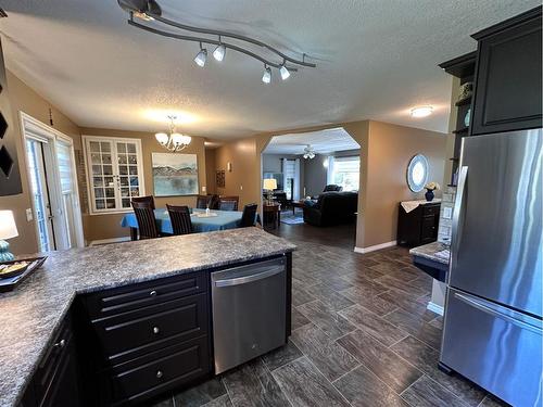 13379 Township Road #318 John'S Drive, Lac La Biche, AB - Indoor Photo Showing Kitchen