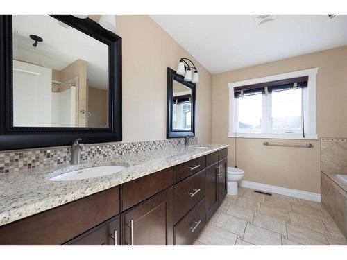 152 Snowy Owl Way, Fort Mcmurray, AB - Indoor Photo Showing Bathroom