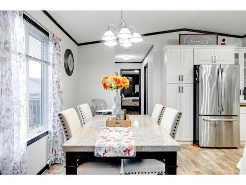 785 Beacon Hill Drive, Fort Mcmurray, AB - Indoor Photo Showing Dining Room