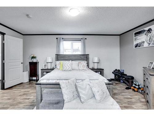 785 Beacon Hill Drive, Fort Mcmurray, AB - Indoor Photo Showing Bedroom