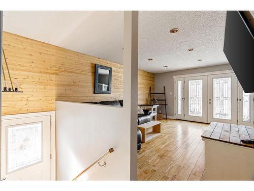 197 Ross Haven Drive, Fort Mcmurray, AB - Indoor Photo Showing Other Room