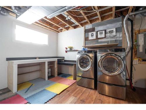 147 Prospect Drive, Fort Mcmurray, AB - Indoor Photo Showing Laundry Room