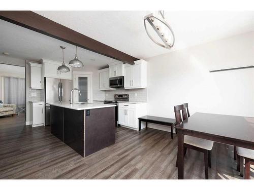 147 Prospect Drive, Fort Mcmurray, AB - Indoor Photo Showing Kitchen With Upgraded Kitchen