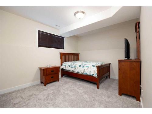 101 Trillium Road, Fort Mcmurray, AB - Indoor Photo Showing Bedroom