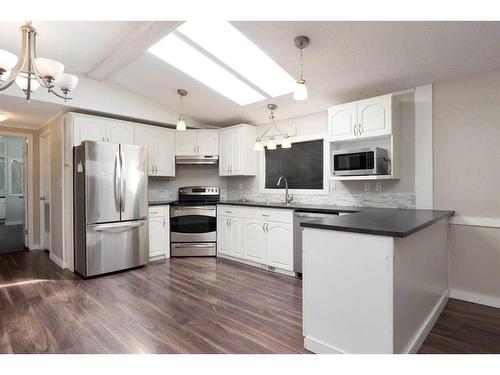 132 Gregoire Crescent, Fort Mcmurray, AB - Indoor Photo Showing Kitchen