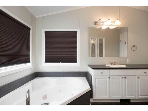 132 Gregoire Crescent, Fort Mcmurray, AB - Indoor Photo Showing Bathroom