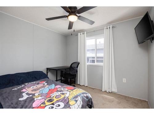 280 Gregoire Crescent, Fort Mcmurray, AB - Indoor Photo Showing Bedroom