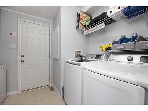 280 Gregoire Crescent, Fort Mcmurray, AB - Indoor Photo Showing Laundry Room