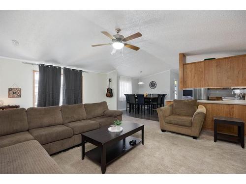 280 Gregoire Crescent, Fort Mcmurray, AB - Indoor Photo Showing Living Room