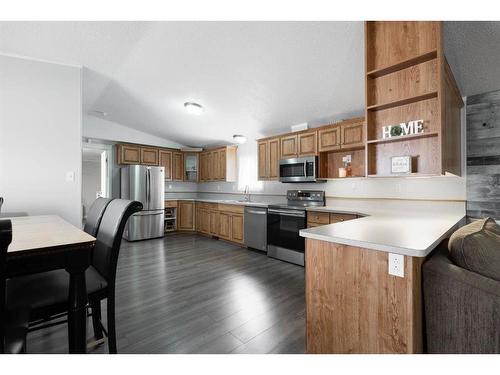 280 Gregoire Crescent, Fort Mcmurray, AB - Indoor Photo Showing Kitchen With Stainless Steel Kitchen