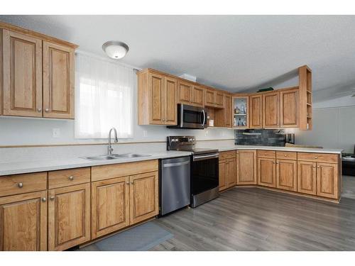 280 Gregoire Crescent, Fort Mcmurray, AB - Indoor Photo Showing Kitchen With Stainless Steel Kitchen With Double Sink