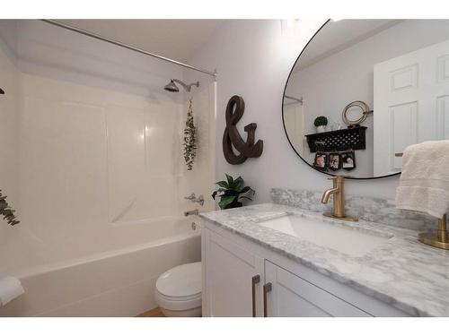 151 Berard Crescent, Fort Mcmurray, AB - Indoor Photo Showing Bathroom