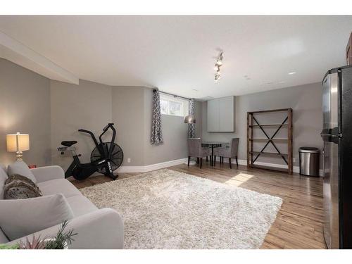 151 Berard Crescent, Fort Mcmurray, AB - Indoor Photo Showing Living Room