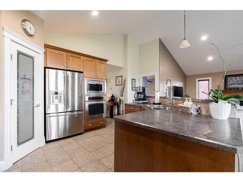 345 Sandpiper Road, Fort Mcmurray, AB - Indoor Photo Showing Kitchen With Double Sink