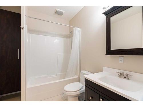 345 Sandpiper Road, Fort Mcmurray, AB - Indoor Photo Showing Bathroom