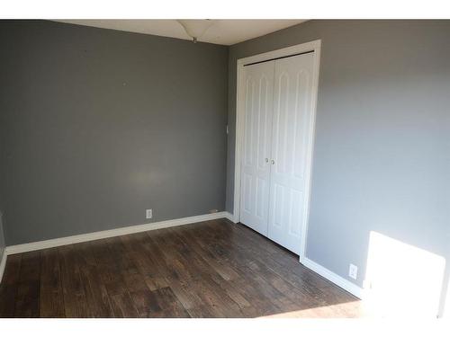 101 Bird Crescent, Fort Mcmurray, AB - Indoor Photo Showing Other Room