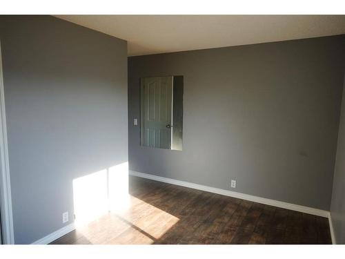 101 Bird Crescent, Fort Mcmurray, AB - Indoor Photo Showing Other Room