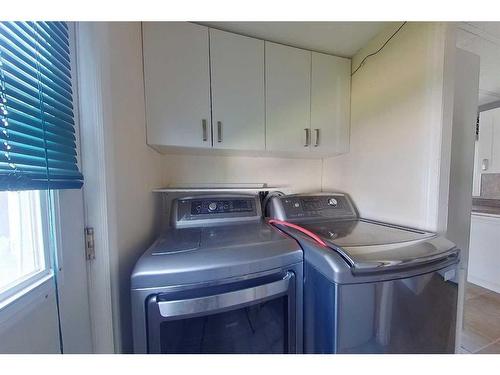 112 Caouette Crescent, Fort Mcmurray, AB - Indoor Photo Showing Laundry Room