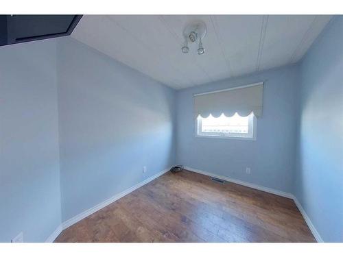 112 Caouette Crescent, Fort Mcmurray, AB - Indoor Photo Showing Other Room