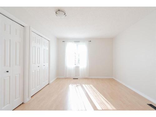 150 Bird Crescent, Fort Mcmurray, AB - Indoor Photo Showing Other Room