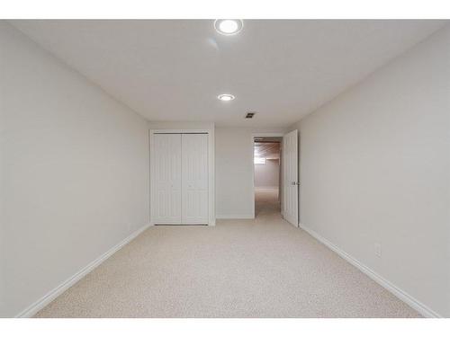 150 Bird Crescent, Fort Mcmurray, AB - Indoor Photo Showing Other Room