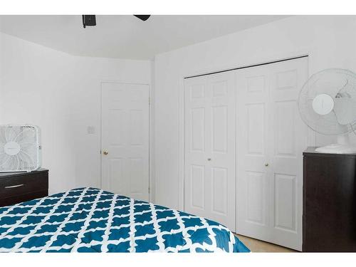 152 Webb Drive, Fort Mcmurray, AB - Indoor Photo Showing Bedroom