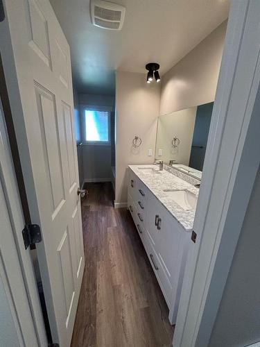 10201 102Nd Street, Lac La Biche, AB - Indoor Photo Showing Bathroom