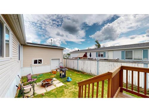 476 Harpe Way, Fort Mcmurray, AB - Outdoor With Deck Patio Veranda