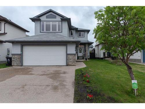 176 Mountain Avens Crescent, Fort Mcmurray, AB - Outdoor With Facade