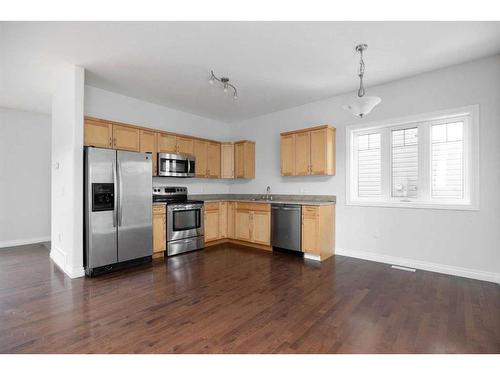 220 Sparrow Hawk Drive, Fort Mcmurray, AB - Indoor Photo Showing Kitchen