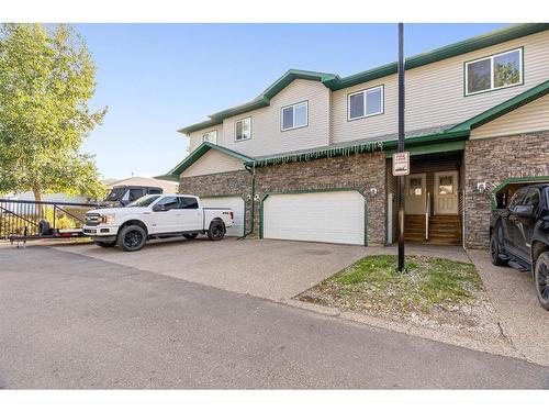 32-193 O'Coffey Crescent, Fort Mcmurray, AB - Outdoor