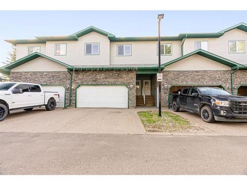 32-193 O'Coffey Crescent, Fort Mcmurray, AB - Outdoor