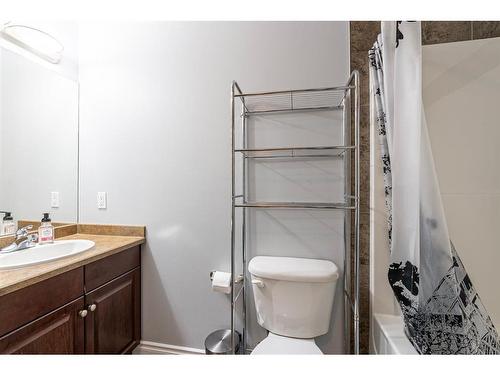 32-193 O'Coffey Crescent, Fort Mcmurray, AB - Indoor Photo Showing Bathroom