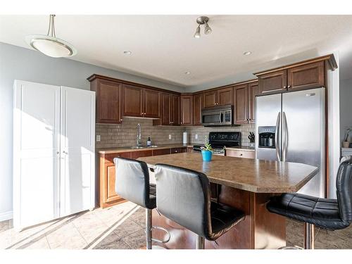 32-193 O'Coffey Crescent, Fort Mcmurray, AB - Indoor Photo Showing Kitchen With Stainless Steel Kitchen