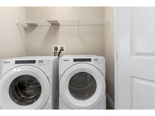 121 Collicott Drive, Fort Mcmurray, AB - Indoor Photo Showing Laundry Room