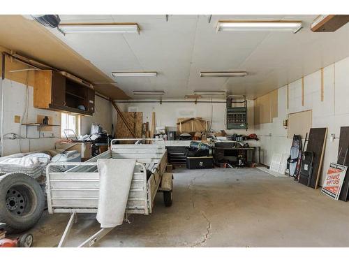 61 Alberta Drive, Fort Mcmurray, AB - Indoor Photo Showing Garage