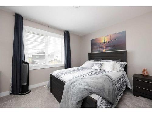 53-284 Shalestone Way, Fort Mcmurray, AB - Indoor Photo Showing Bedroom