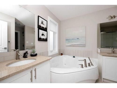 53-284 Shalestone Way, Fort Mcmurray, AB - Indoor Photo Showing Bathroom