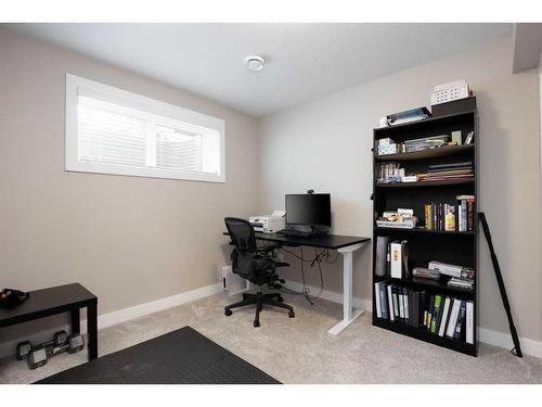 53-284 Shalestone Way, Fort Mcmurray, AB - Indoor Photo Showing Office