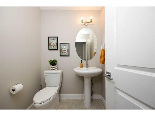 53-284 Shalestone Way, Fort Mcmurray, AB - Indoor Photo Showing Bathroom