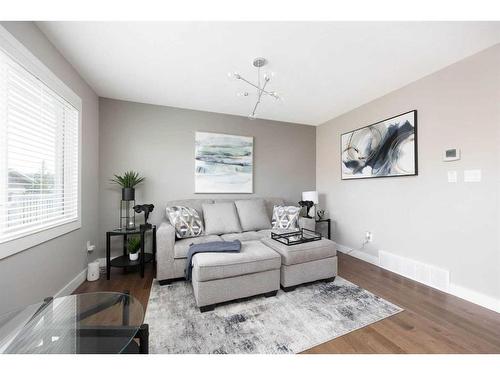 53-284 Shalestone Way, Fort Mcmurray, AB - Indoor Photo Showing Living Room