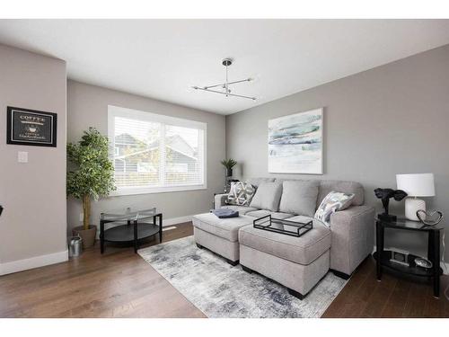 53-284 Shalestone Way, Fort Mcmurray, AB - Indoor Photo Showing Living Room